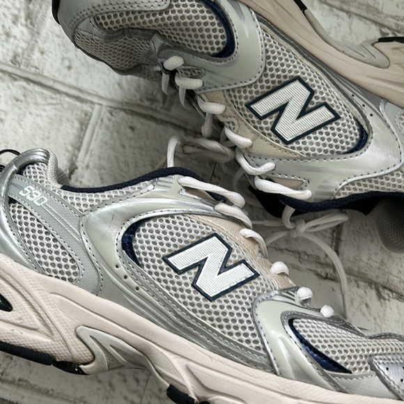 New Balance 530 Sneakers - Picture 3 of 9